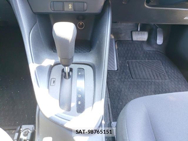 Toyota YARIS 2020-08 8690594-11
