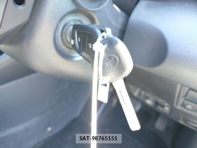 Toyota YARIS 2020-08 8690594-14