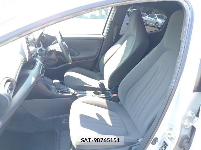 Toyota YARIS 2020-08 8690594-15
