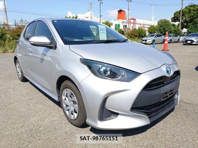 Toyota YARIS 2020-08 8690594-3