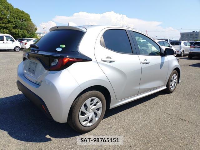 Toyota YARIS 2020-08 8690594-4