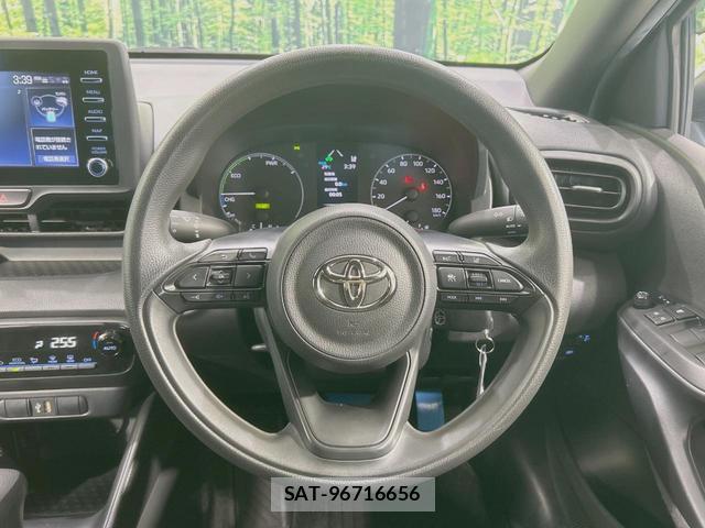 Toyota YARIS 2021-07 8690703-10