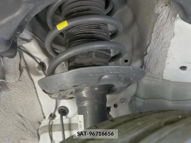 Toyota YARIS 2021-07 8690703-19