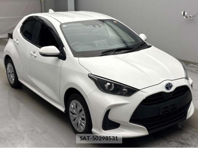 Toyota YARIS 2021-08 8690761-2
