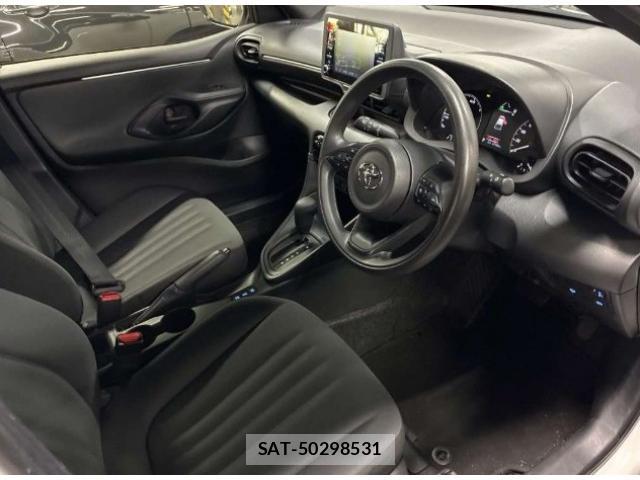 Toyota YARIS 2021-08 8690761-6