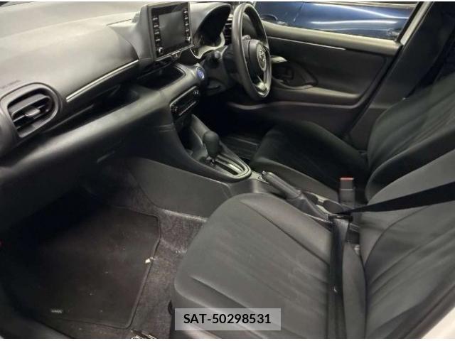 Toyota YARIS 2021-08 8690761-7