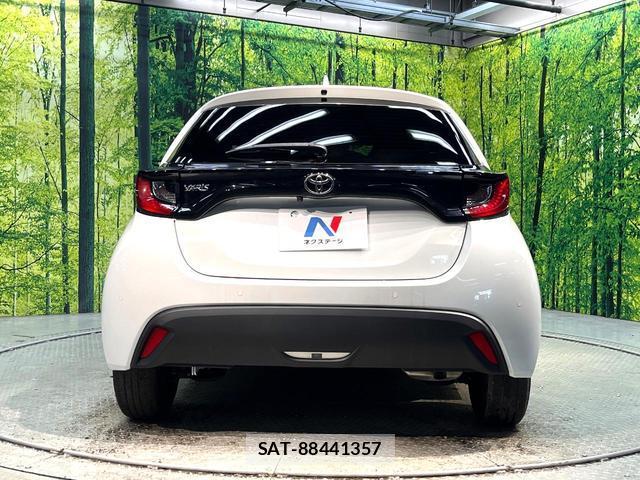 Toyota YARIS 2024-07 8690815-14