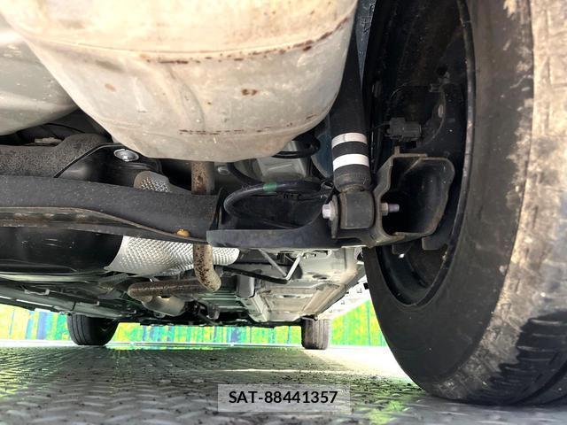 Toyota YARIS 2024-07 8690815-19