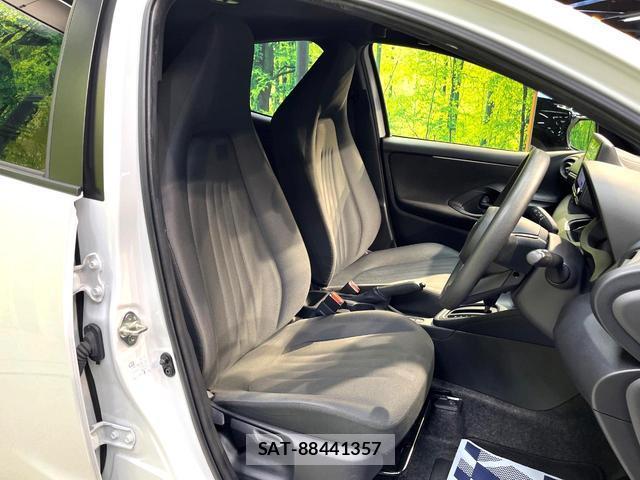 Toyota YARIS 2024-07 8690815-7