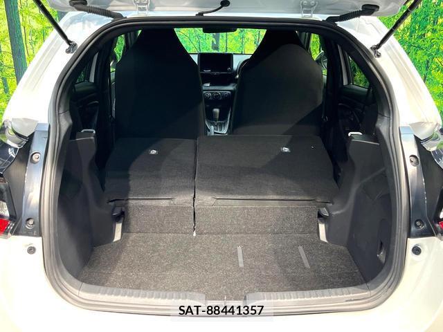 Toyota YARIS 2024-07 8690815-9