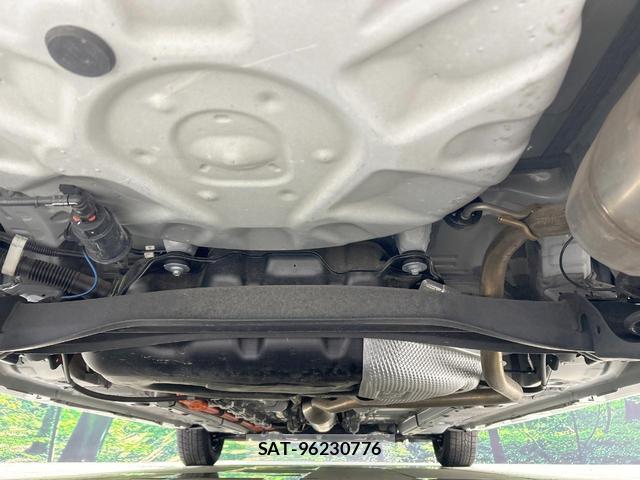 Toyota YARIS 2023-07 8690915-18