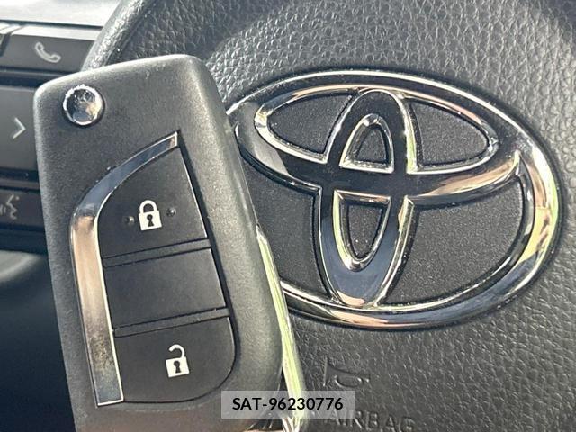 Toyota YARIS 2023-07 8690915-6