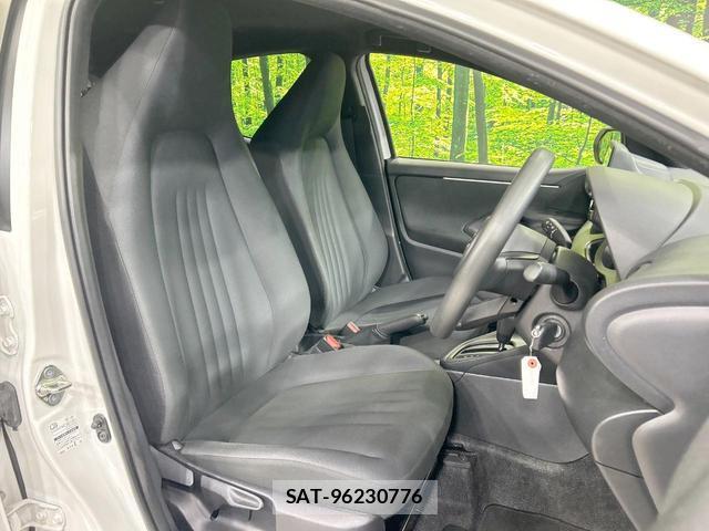 Toyota YARIS 2023-07 8690915-7