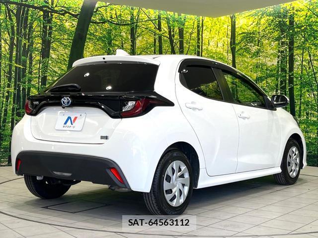 Toyota YARIS 2021-07 8691042-16