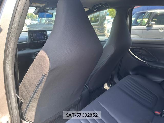 Toyota YARIS 2021-07 8691054-14