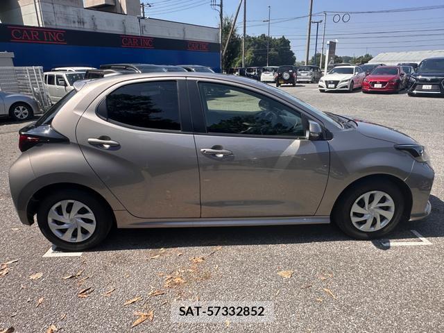 Toyota YARIS 2021-07 8691054-4
