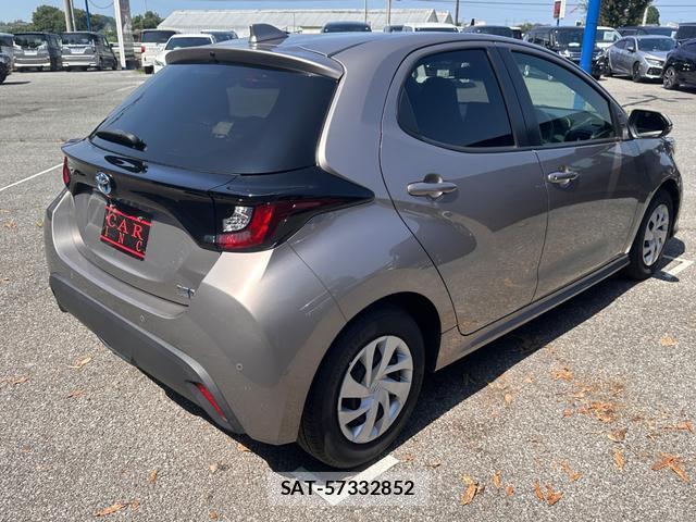 Toyota YARIS 2021-07 8691054-5