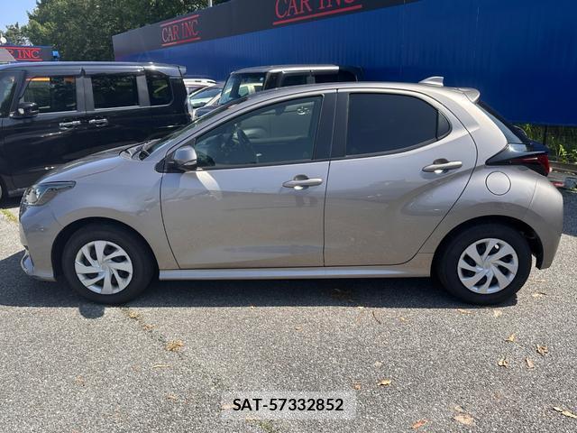 Toyota YARIS 2021-07 8691054-9
