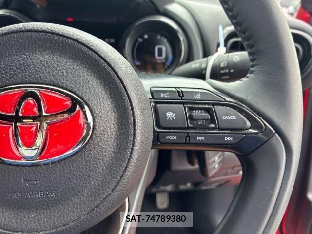 Toyota YARIS 2023-08 8691484-6