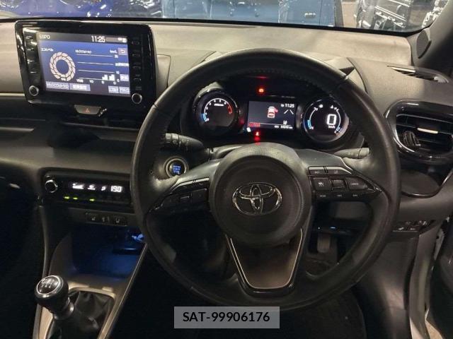 Toyota YARIS 2023-05 8691882-2