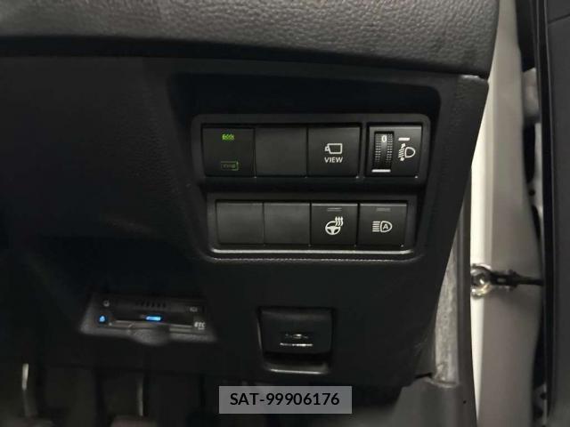 Toyota YARIS 2023-05 8691882-4