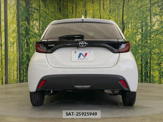 Toyota YARIS 2021-07 8691936-14