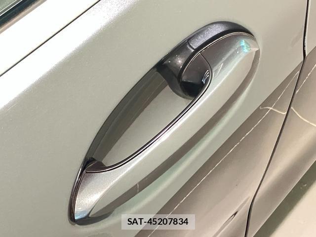 Bmw 1 SERIES 2021-10 8727902-17