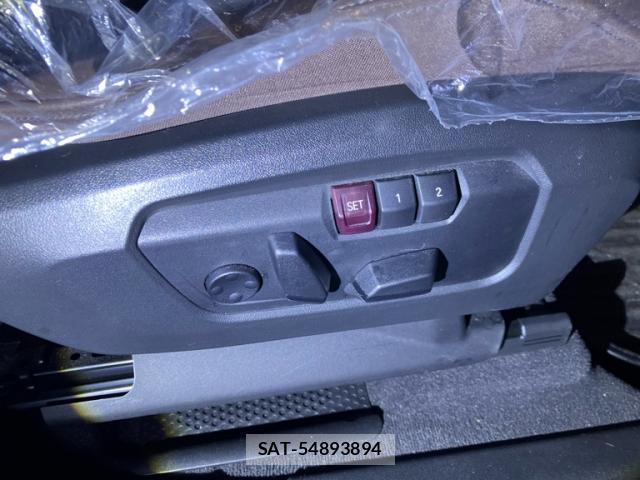 Bmw 2 SERIES 2023-05 8730931-10