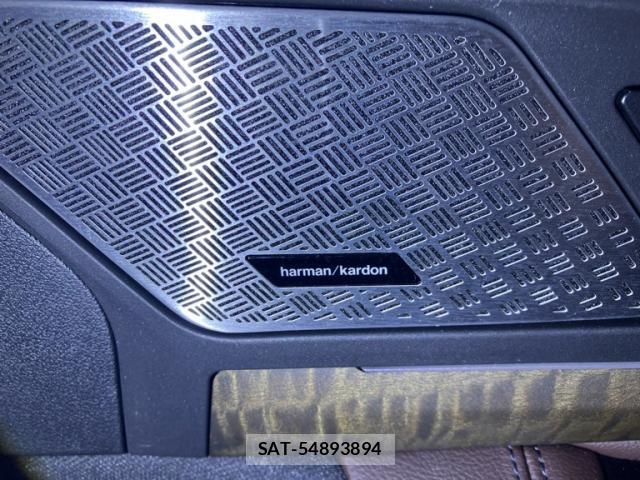 Bmw 2 SERIES 2023-05 8730931-6
