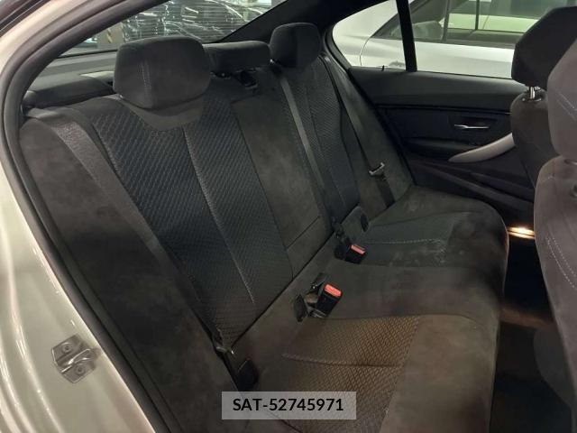 Bmw 3 SERIES 2018-03 8729991-5
