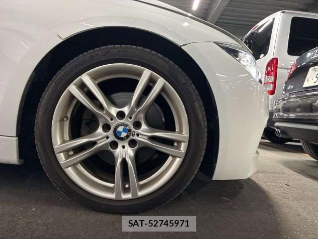 Bmw 3 SERIES 2018-03 8729991-6
