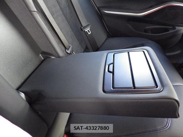 Bmw 3 SERIES 2022-01 8731427-15