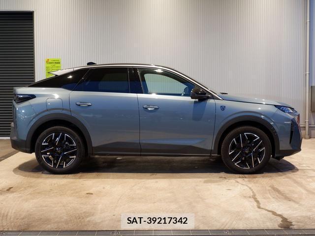 Peugeot 3008 2025-06 8731084-5