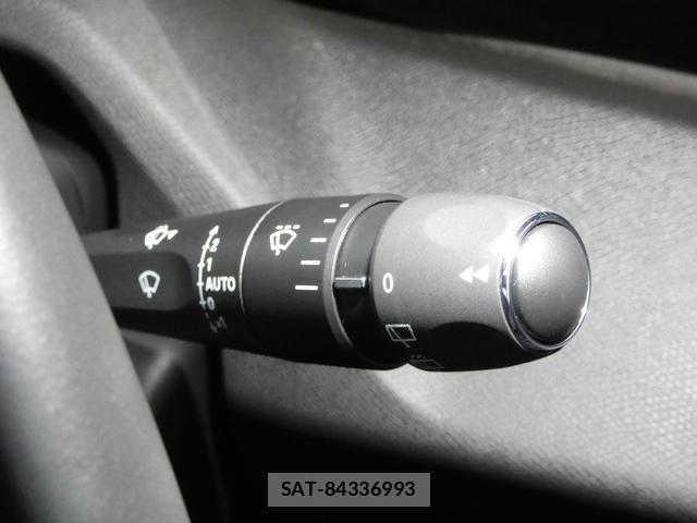 Peugeot 308 2023-04 8726937-8