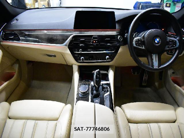 Bmw 5 SERIES 2018-03 8726706-1