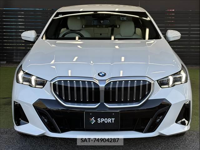 Bmw 5 SERIES 2024-10 8728644-14