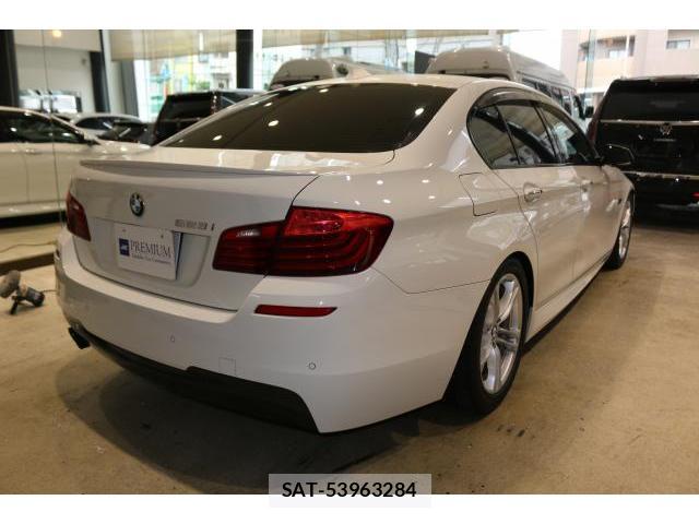 Bmw 5 SERIES 2017-03 8730603-1