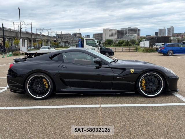 Ferrari 599 2009-09 8728884-2