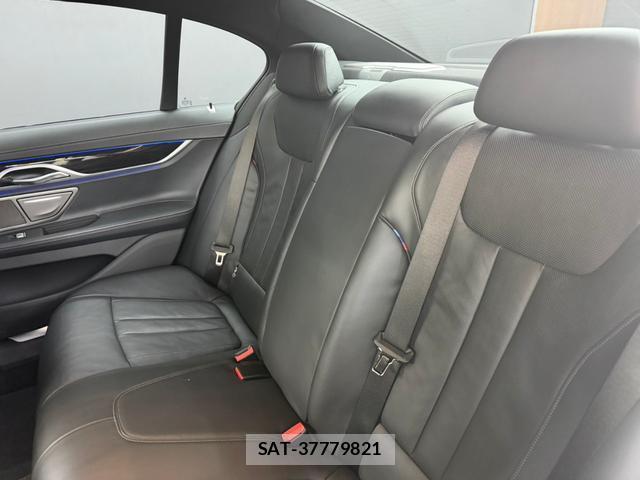 Bmw 7 SERIES 2019-09 8730680-15