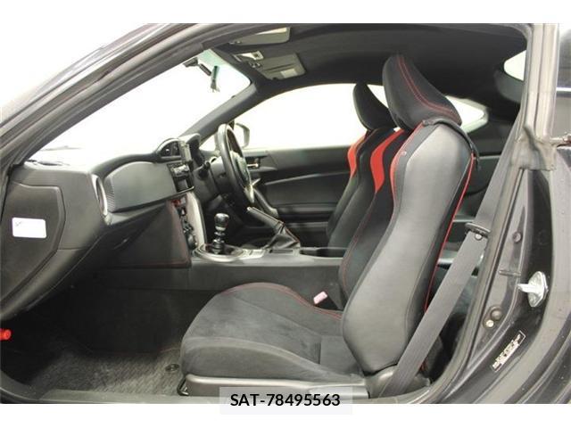 Toyota 86 2015-02 8726028-1