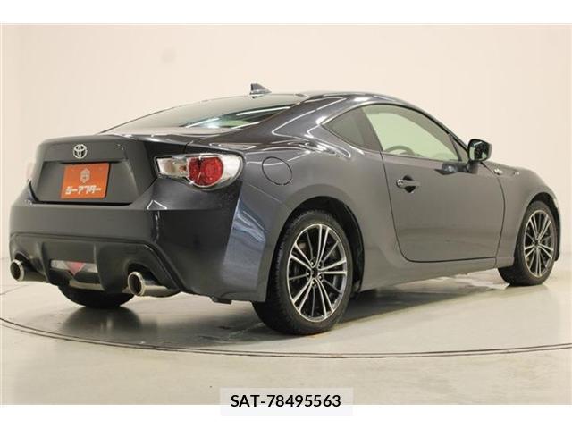 Toyota 86 2015-02 8726028-12