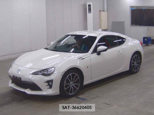 Toyota 86 2017-08 8726266-3
