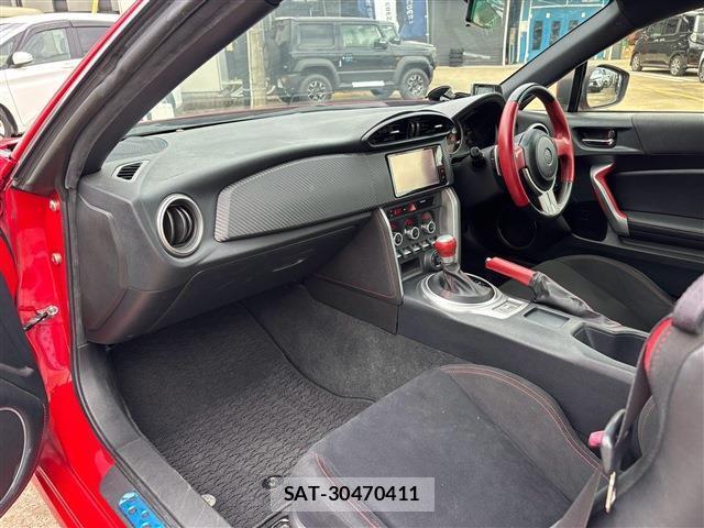 Toyota 86 2016-01 8728332-3