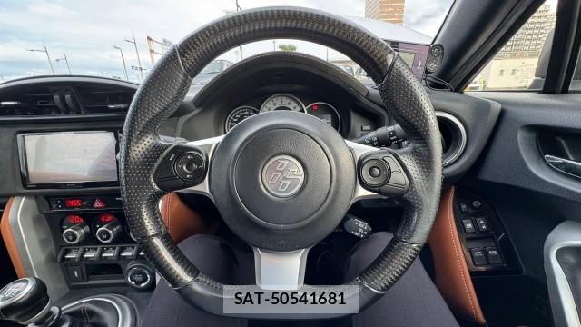 Toyota 86 2016-12 8729541-16