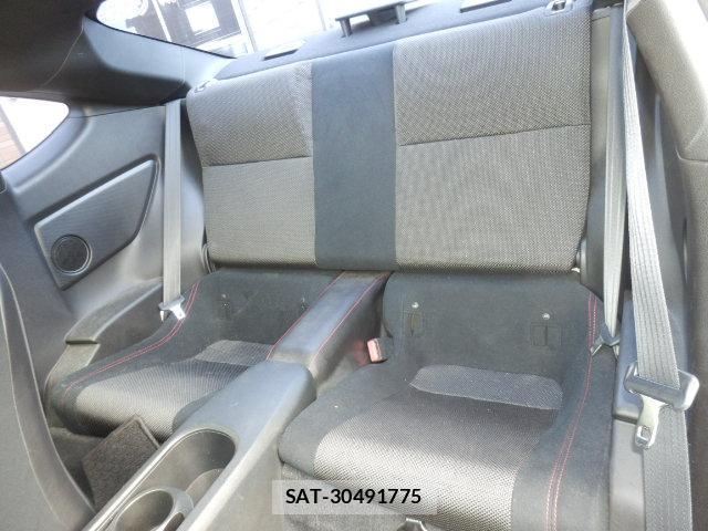 Toyota 86 2013-03 8730581-14
