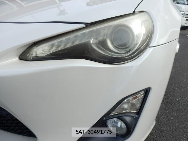 Toyota 86 2013-03 8730581-19