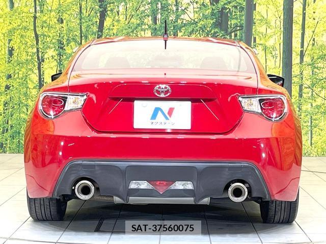 Toyota 86 2013-01 8730876-14