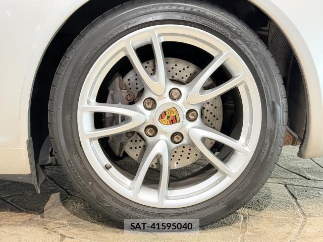 Porsche 911 2009-09 8726560-8