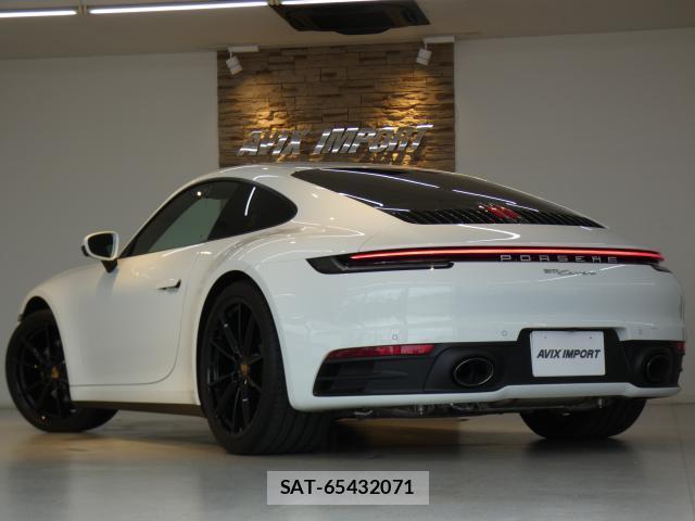 Porsche 911 2021-09 8727536-1