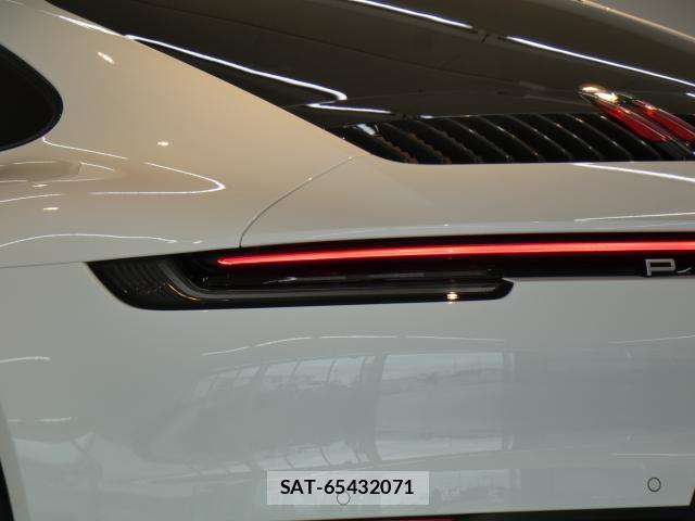 Porsche 911 2021-09 8727536-3
